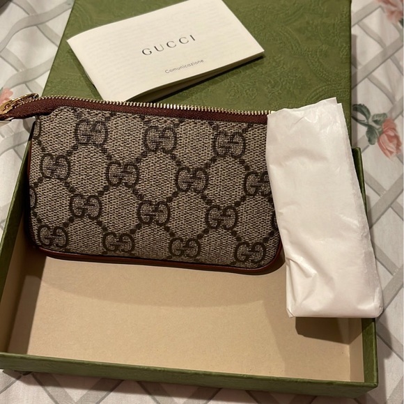 SOLD ON M E R C A R I - GG Supreme Key Pouch - Picture 4 of 9